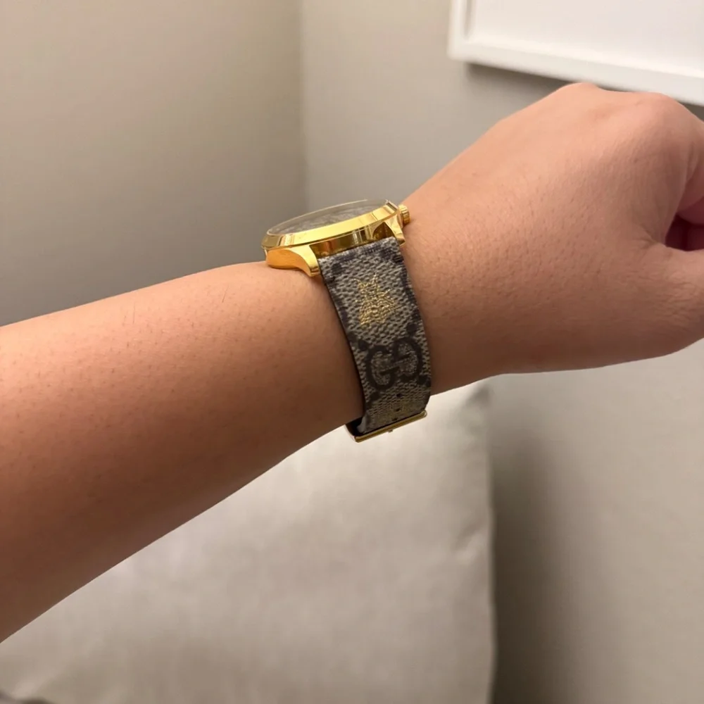 Gucci watch - Picture 2 of 4